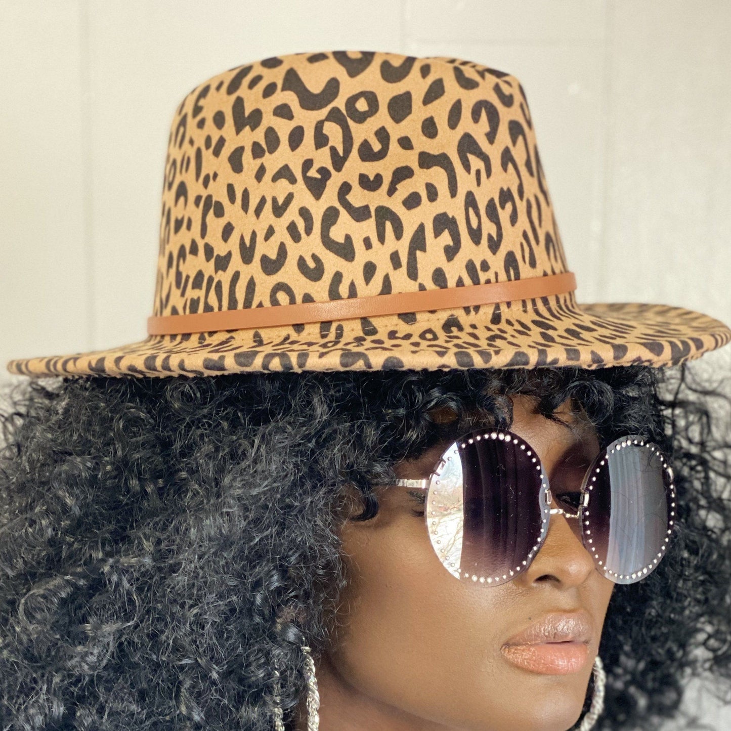 Antique White Brown Leopard Belt Hat
