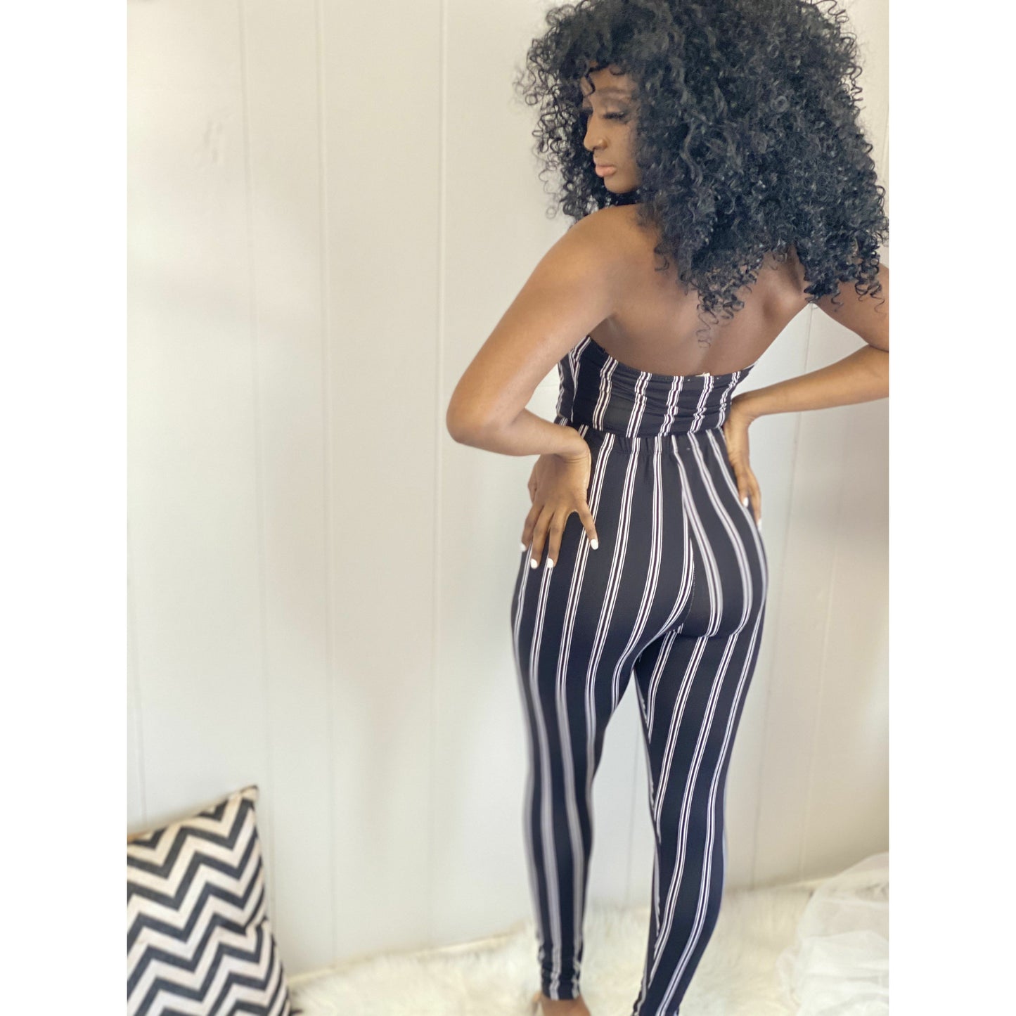 Antique White Pinstripe Legging Set (Black)