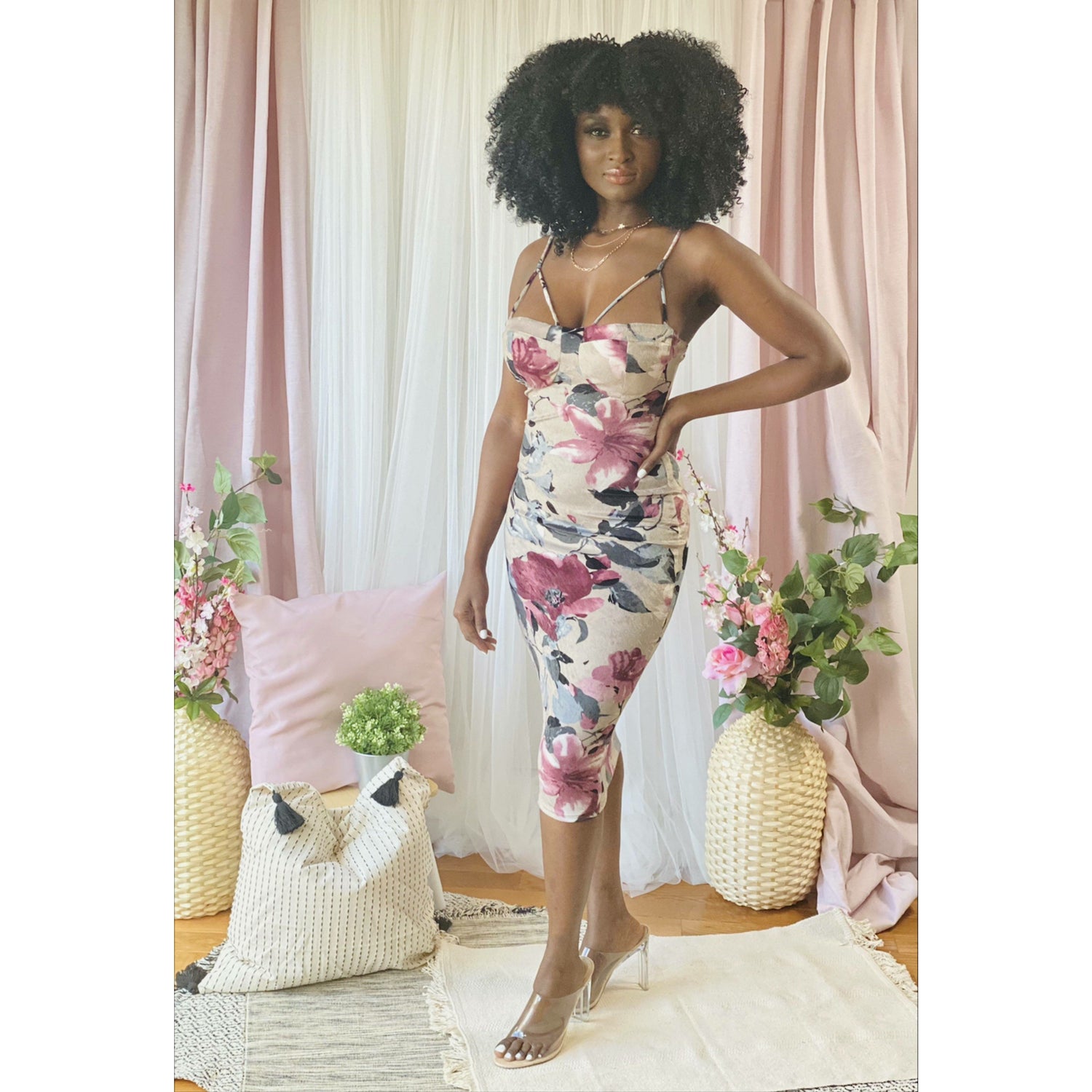 Gray Me So Pretty Flower Print Bodycon Dress (Multi)