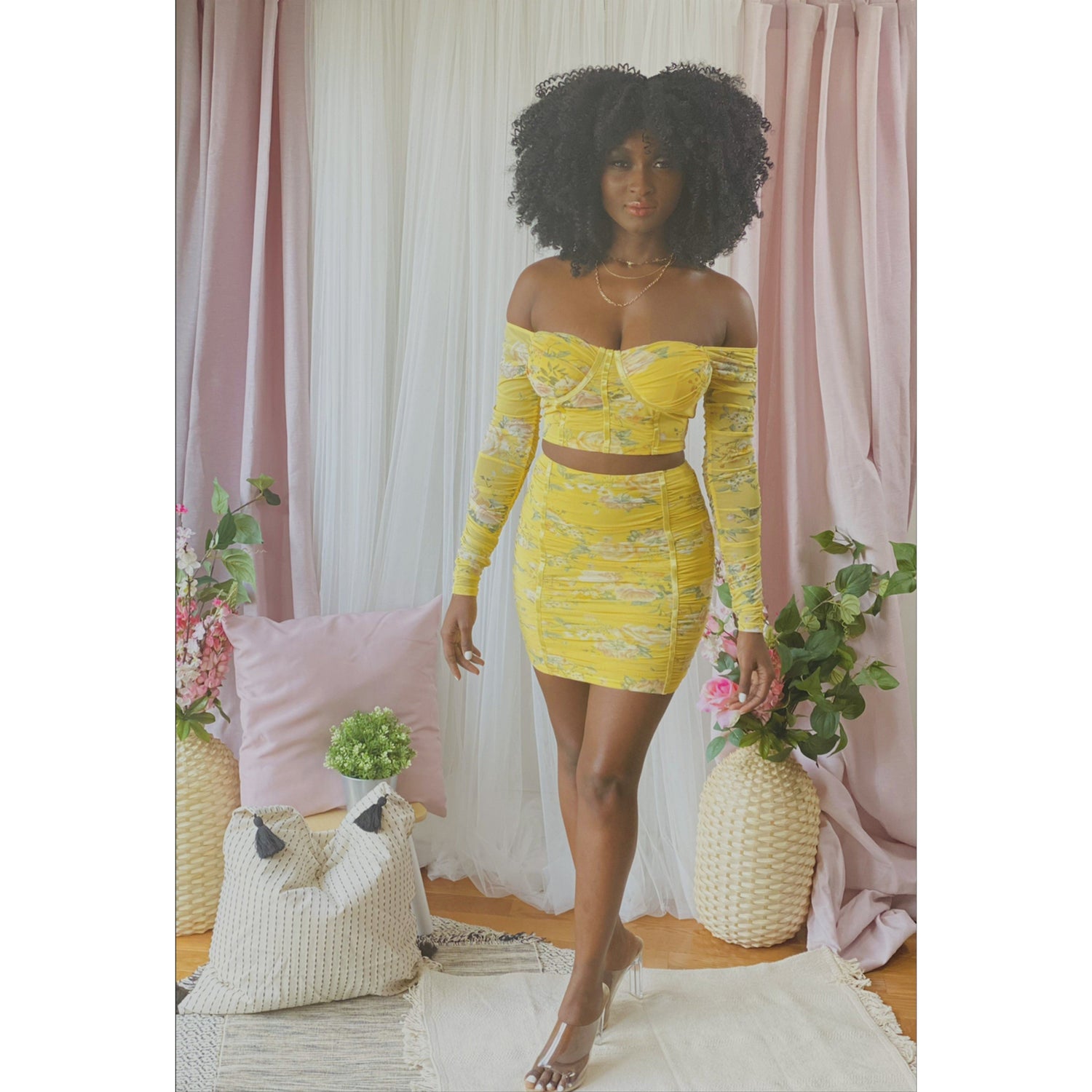 Gray Blooming Beauty Mini Skirt Set (Yellow)