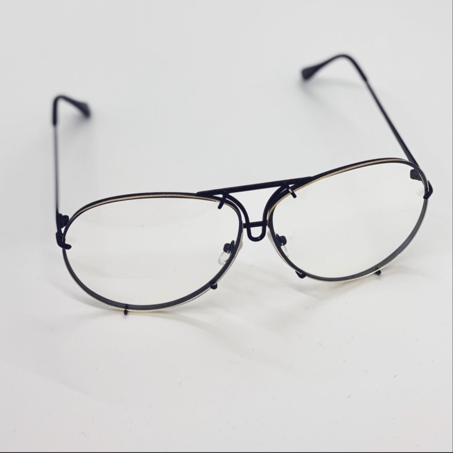 Lavender Aviator Oversize Glasses (Black)
