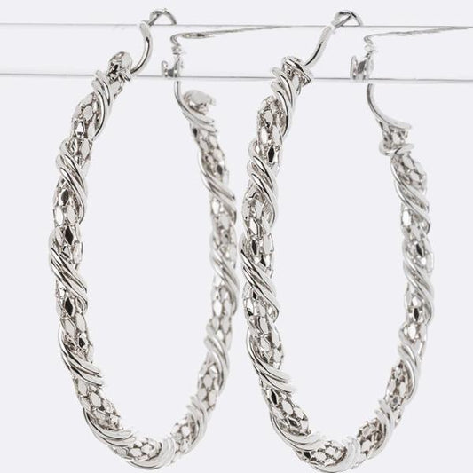 Gray Twisted Chain Hoop Earrings (Silver)